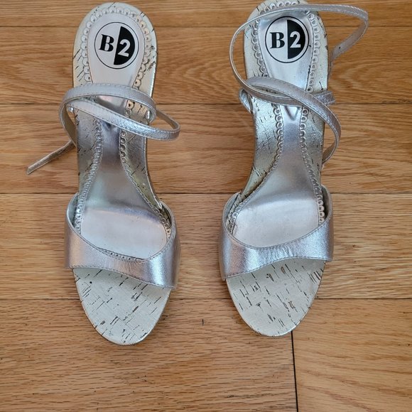 B2 Silver Strappy Open Toe Heels - Picture 2 of 5